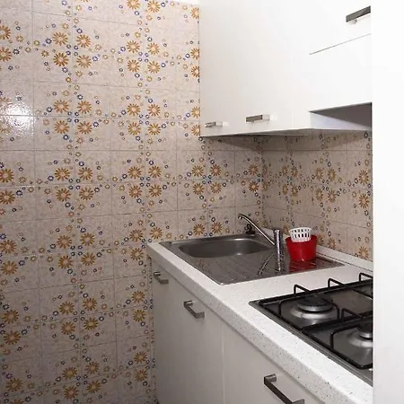 In 24549 شقة بيبيوني